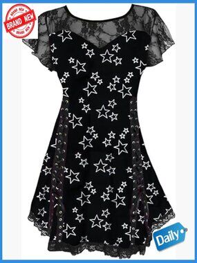 Plus Size Gothic Corset Top with Lace Up Front